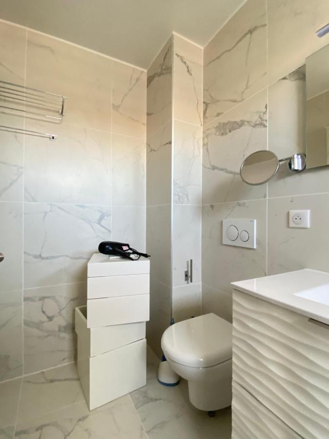 T3 Climatise Villa Juana Avec Parking Et Proche Plage アンティーブ エクステリア 写真